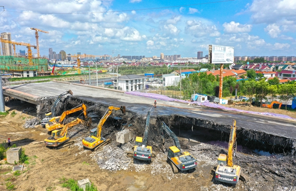 海安黄海大道通扬河桥改造工程有序施工