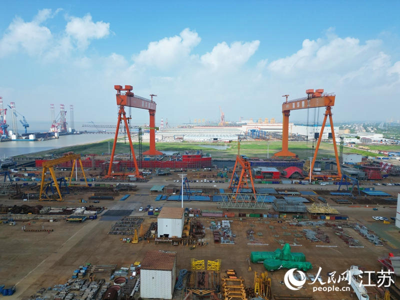 启东海工船舶工业园内一家船企。人民网记者王继亮摄
